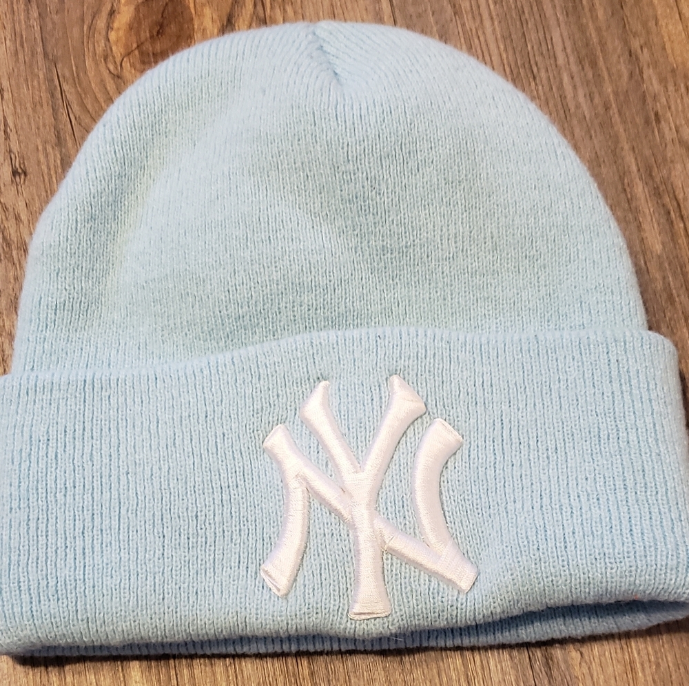 Light blue NY beanie